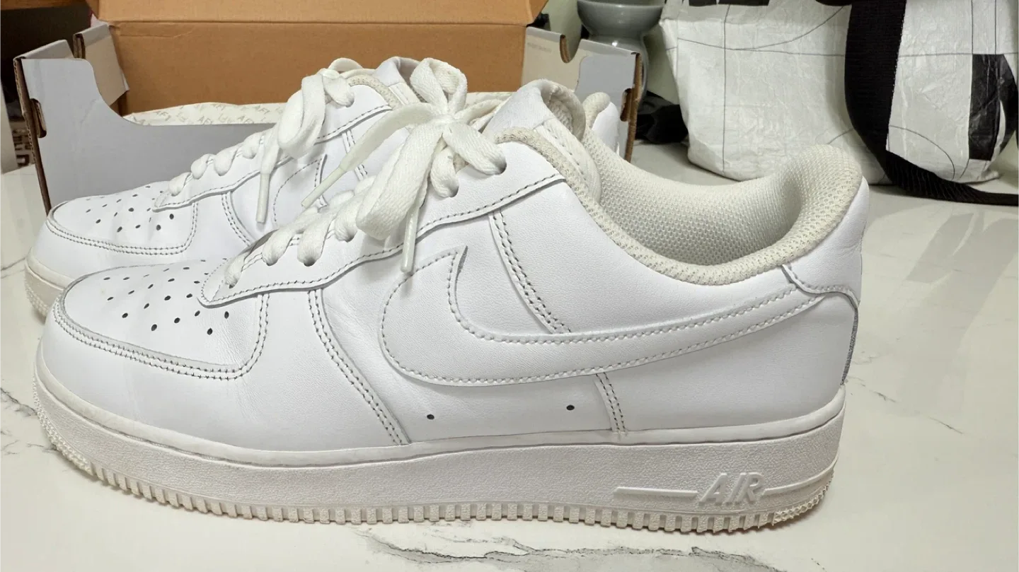 나이키 에어포스1 '07 올화이트 270