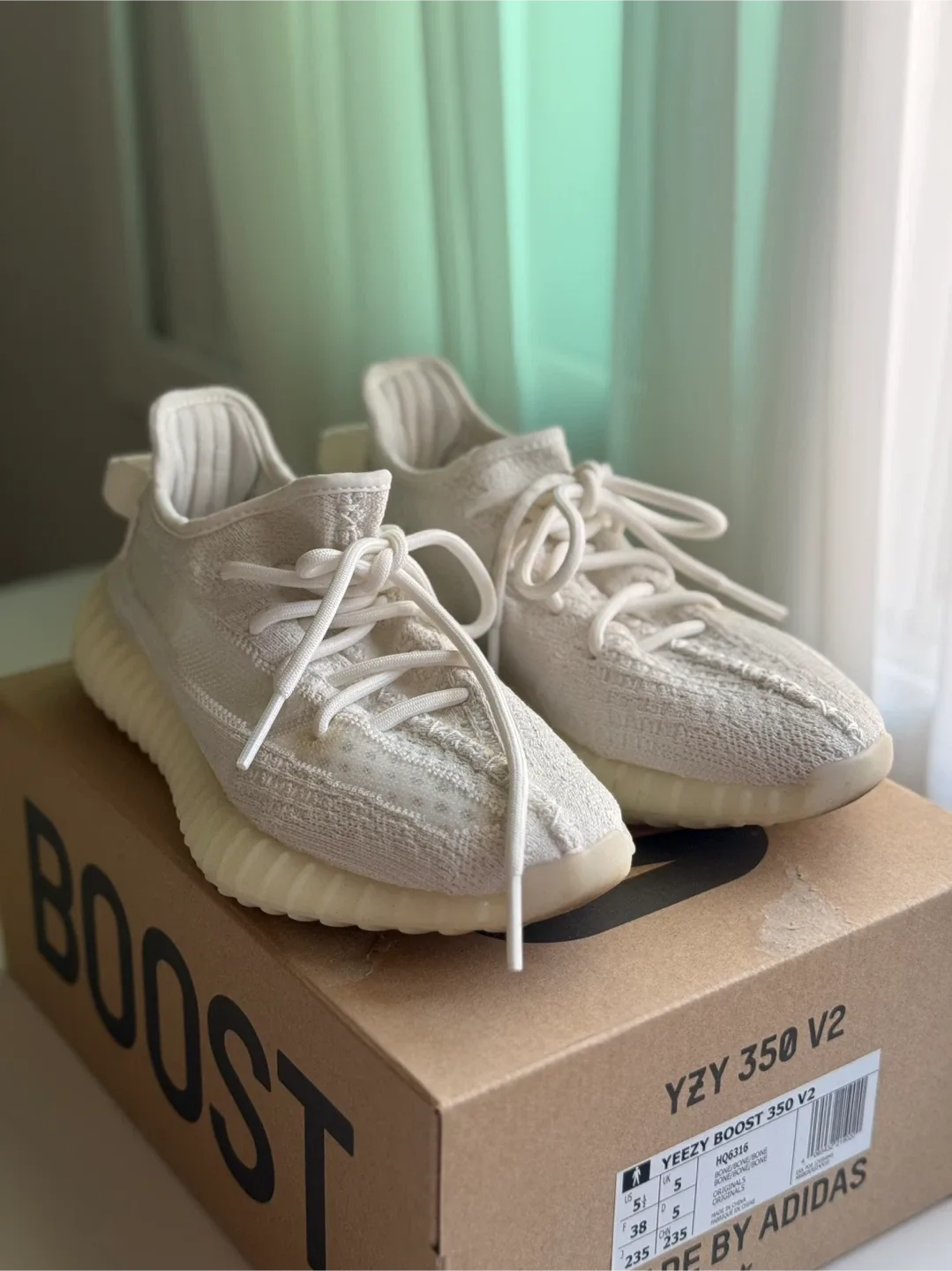 아디다스 이지부스트 350 V2 235