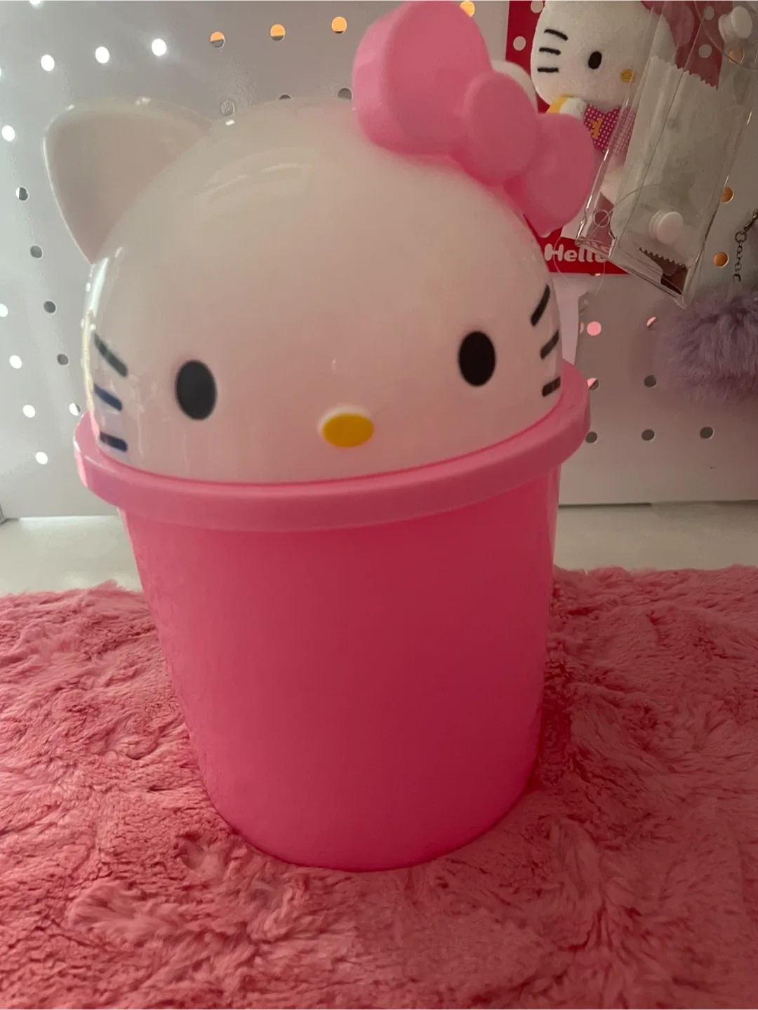 ✅중고✅ 산리오 헬로키티 데스크 휴지통