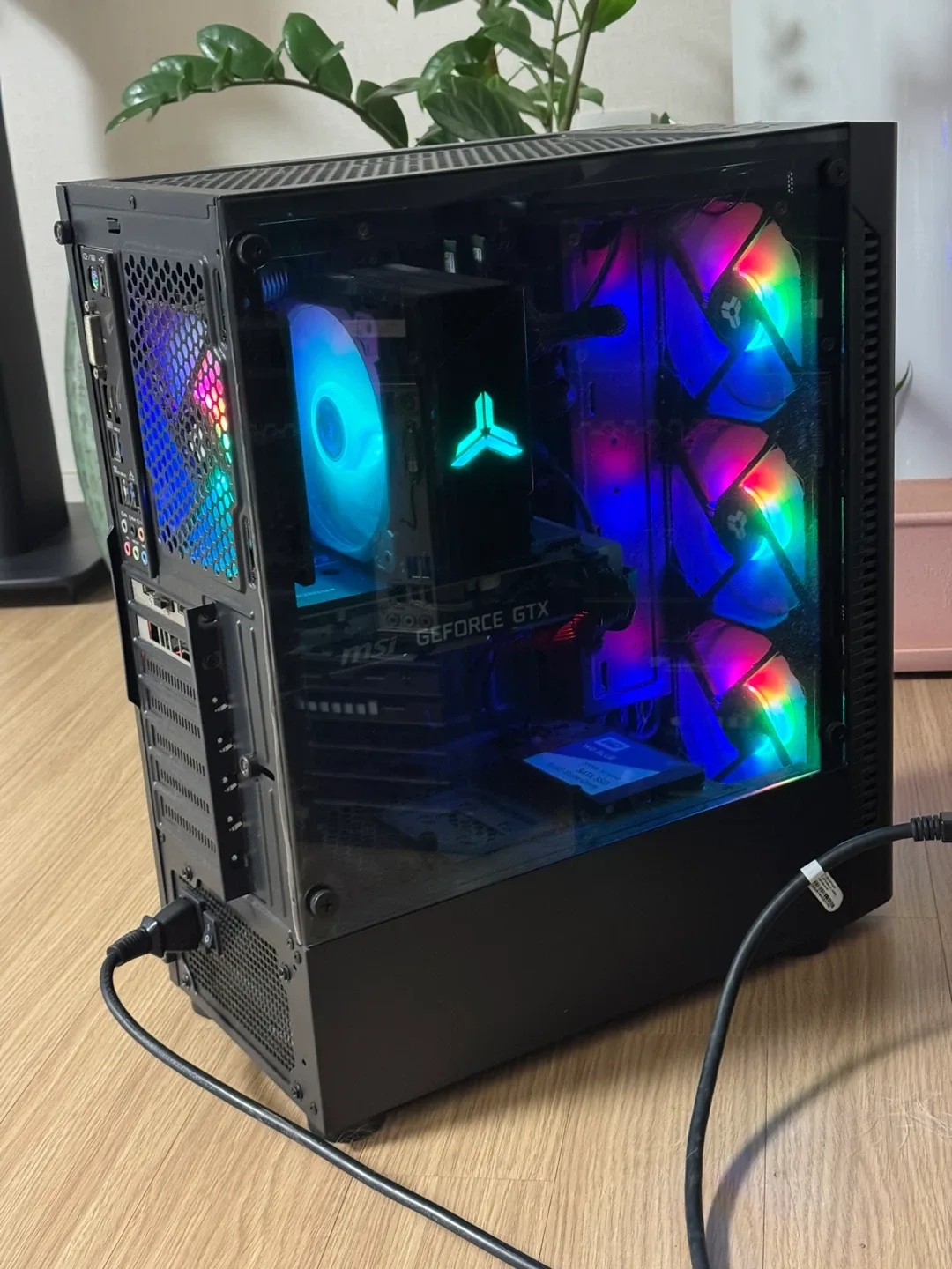 10700k + gtx 1660ti 컴퓨터 본체 판매