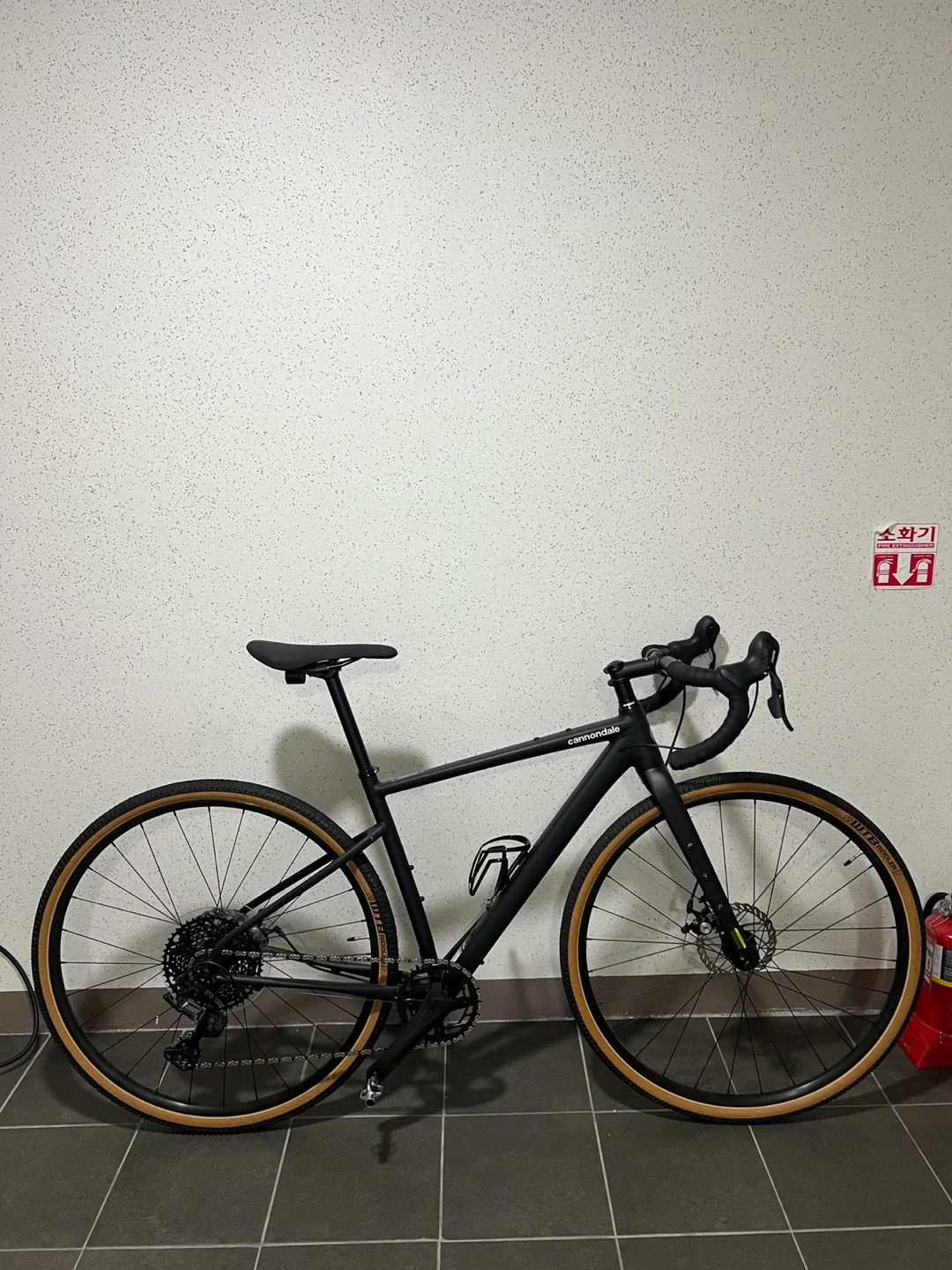 자전거 캐논데일 탑스톤4