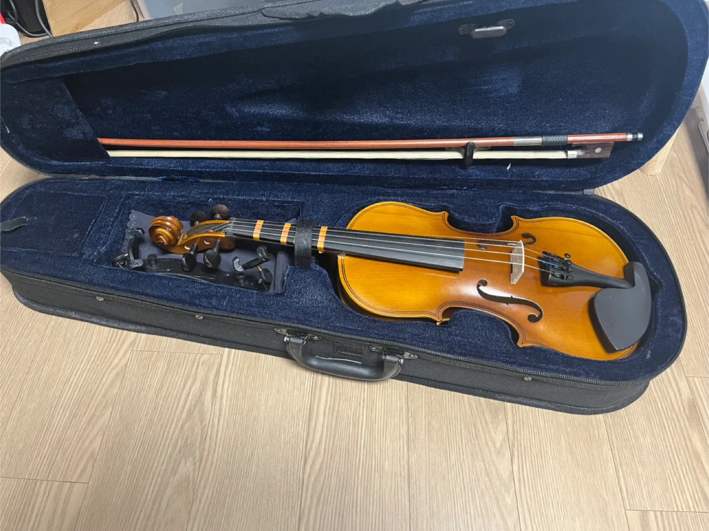 중고 바이올린 활, 케이스 포함