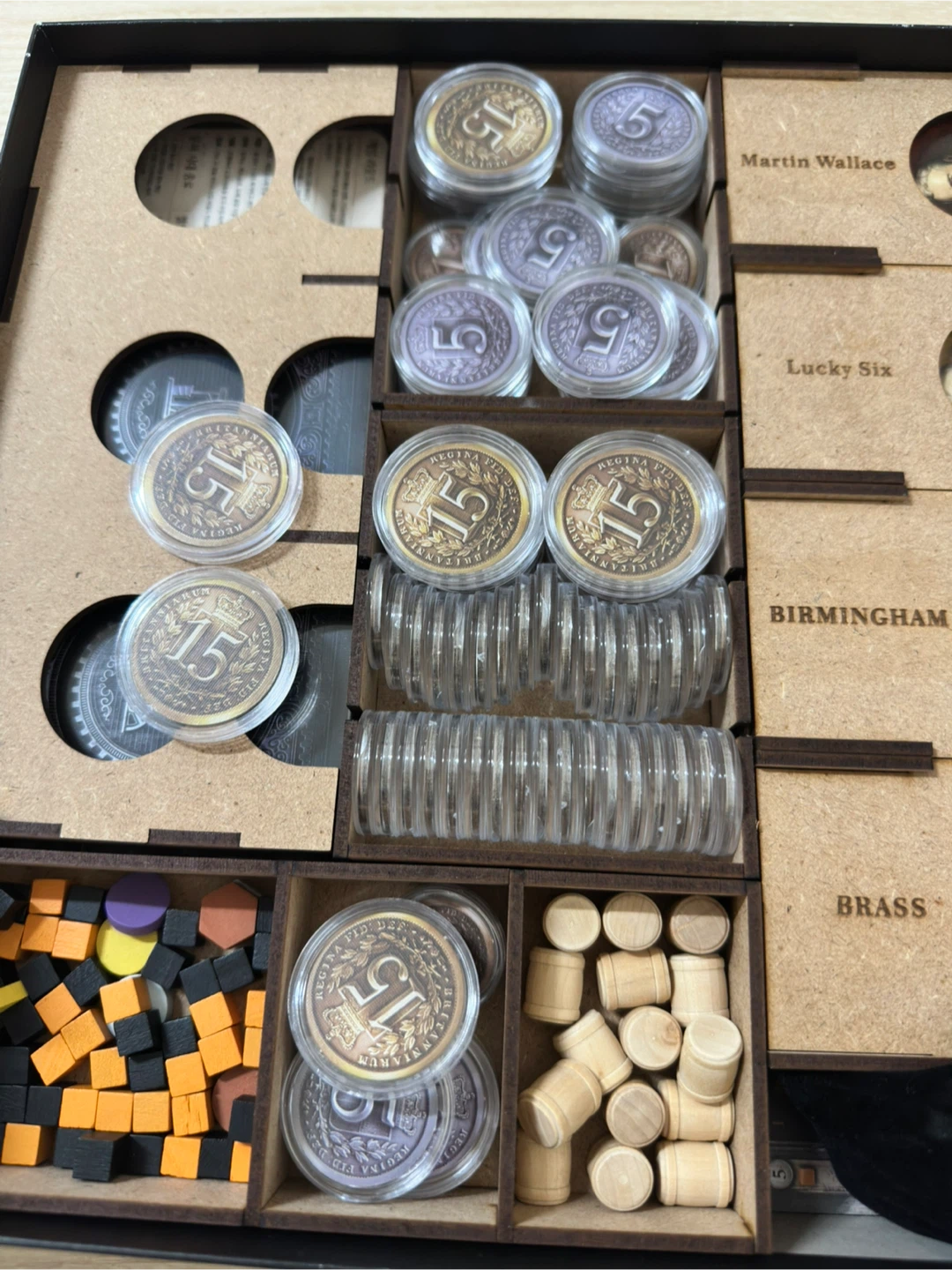 브라스버밍엄 보드게임 + 오거나이저,코인캡슐 판매합니다