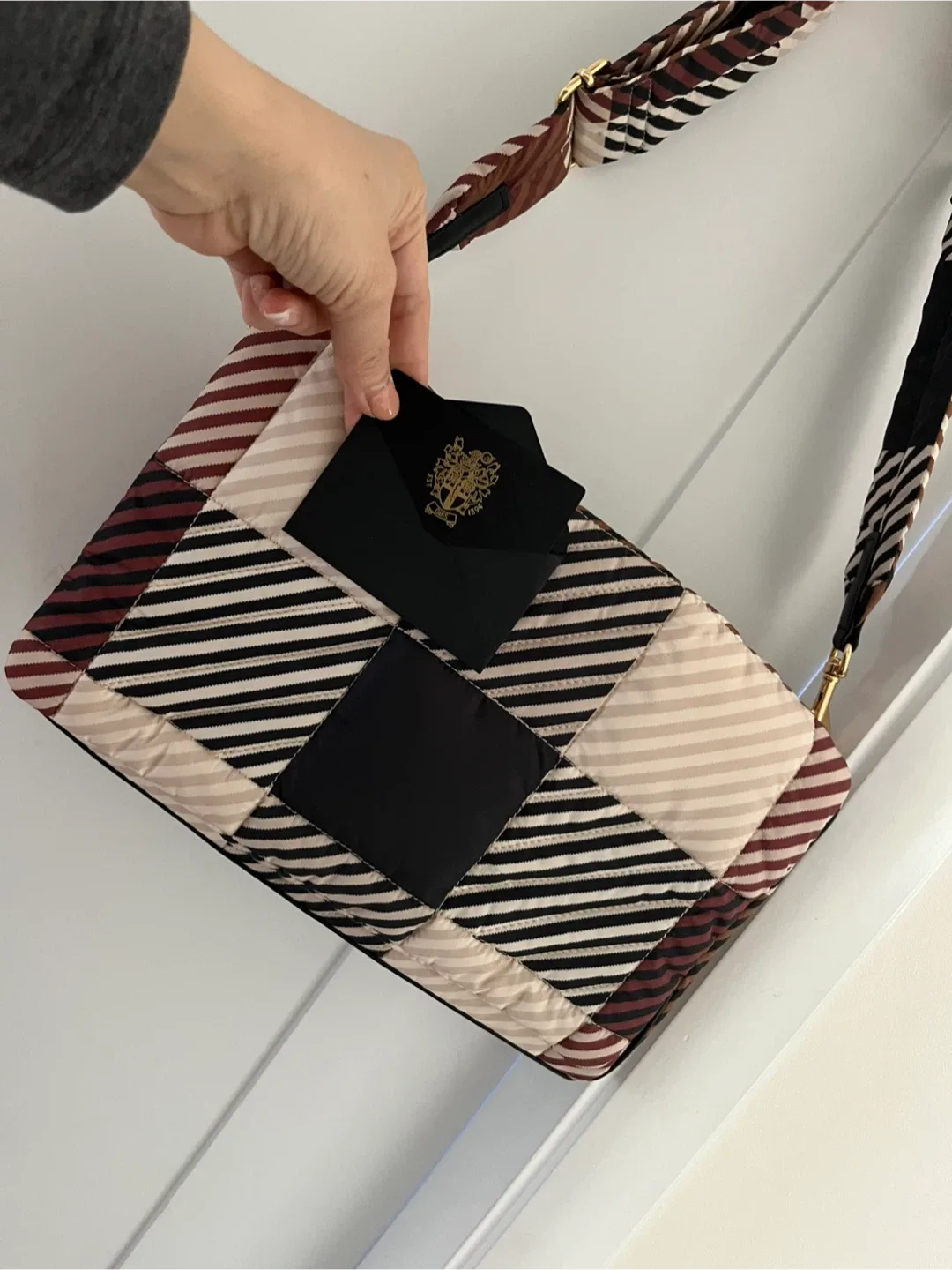 이사정리~DARKS 닥스 브라운 체크 패딩 누빔 크로스 숄더