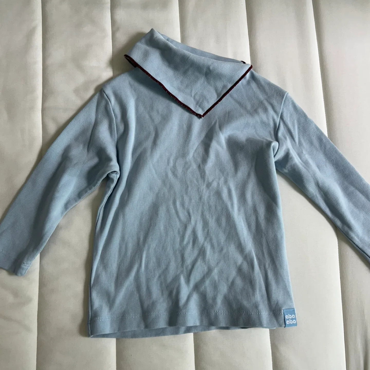 아바아바 티셔츠 (m사이즈)