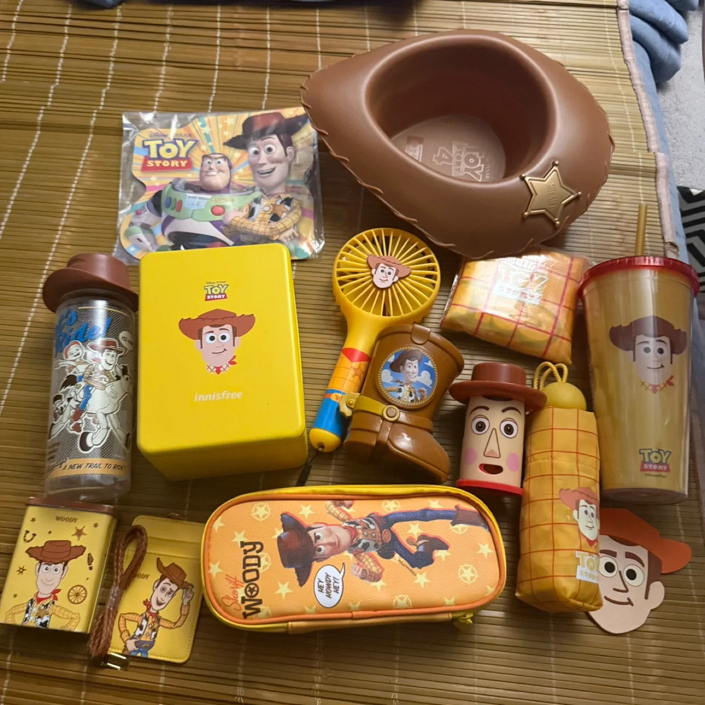 토이스토리 우디 굿즈들 저렴히 판매합니다!