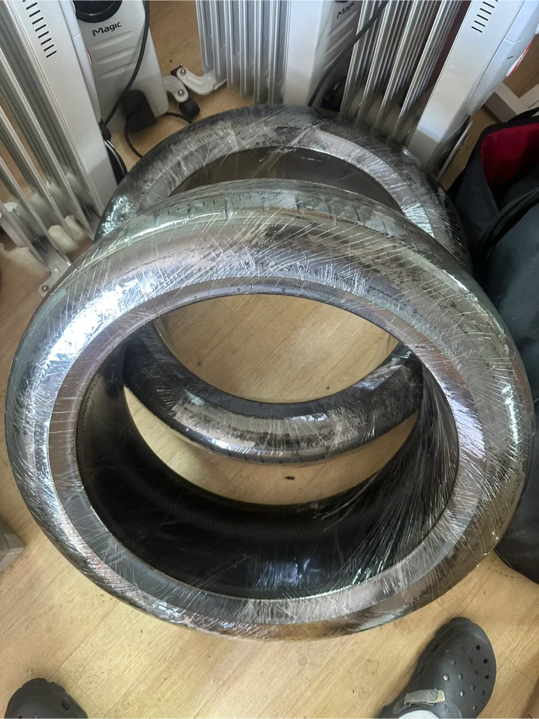 컨티넨탈 중고 타이어 2개 팝니다