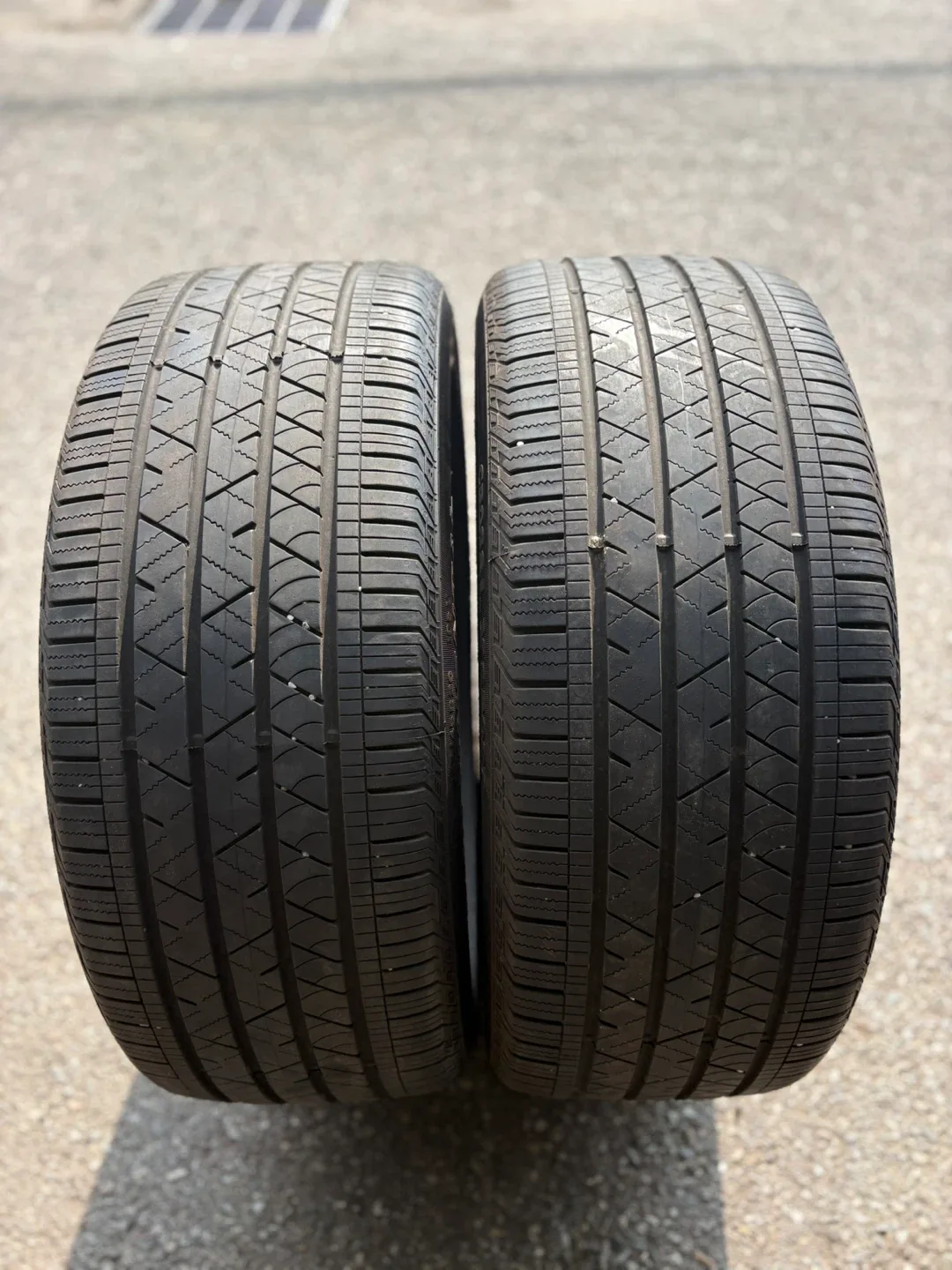 중고타이어 컨티넨탈 255 45 20 팝니다