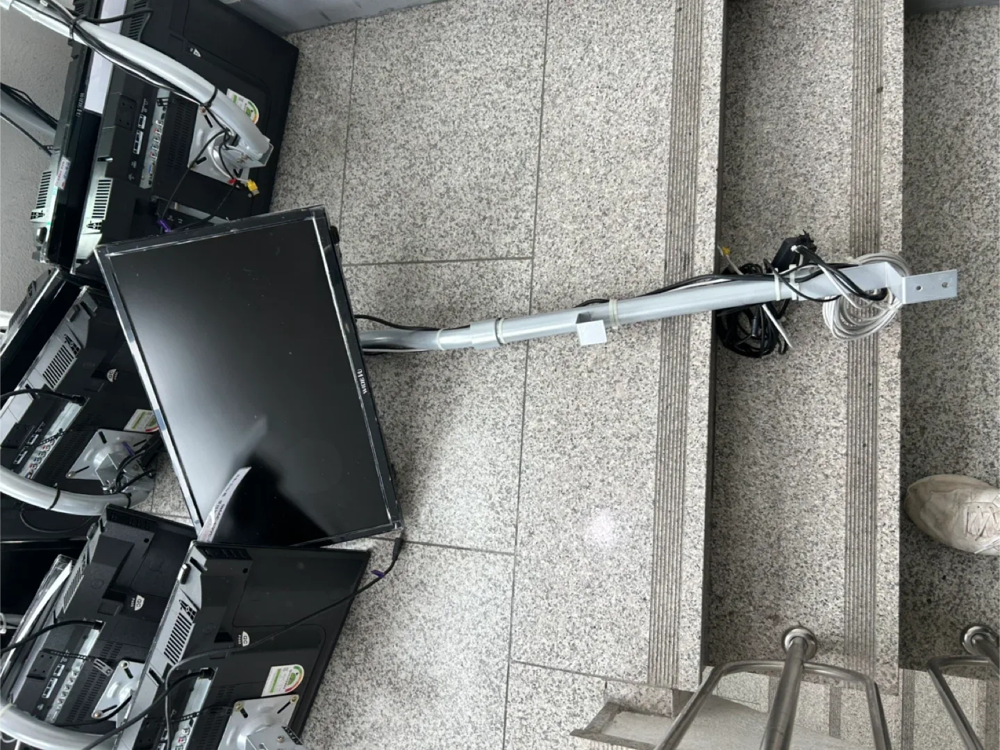 중고 모니터(tv)