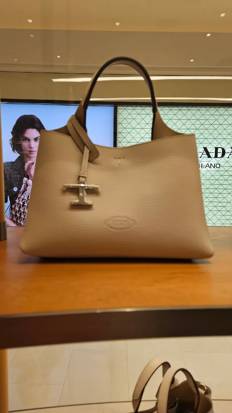 토즈 백 마이크로가방(25년신상컬러)로에베생로랑미우미우