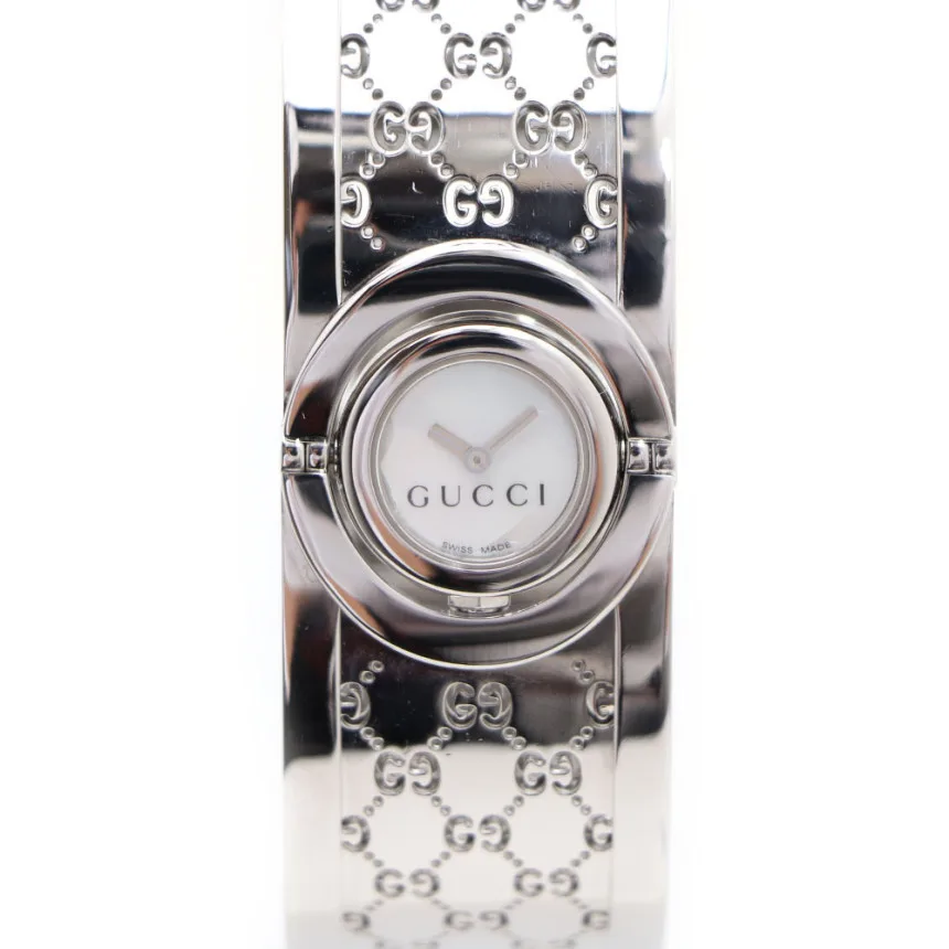 구찌 뱅글 여성 시계 112