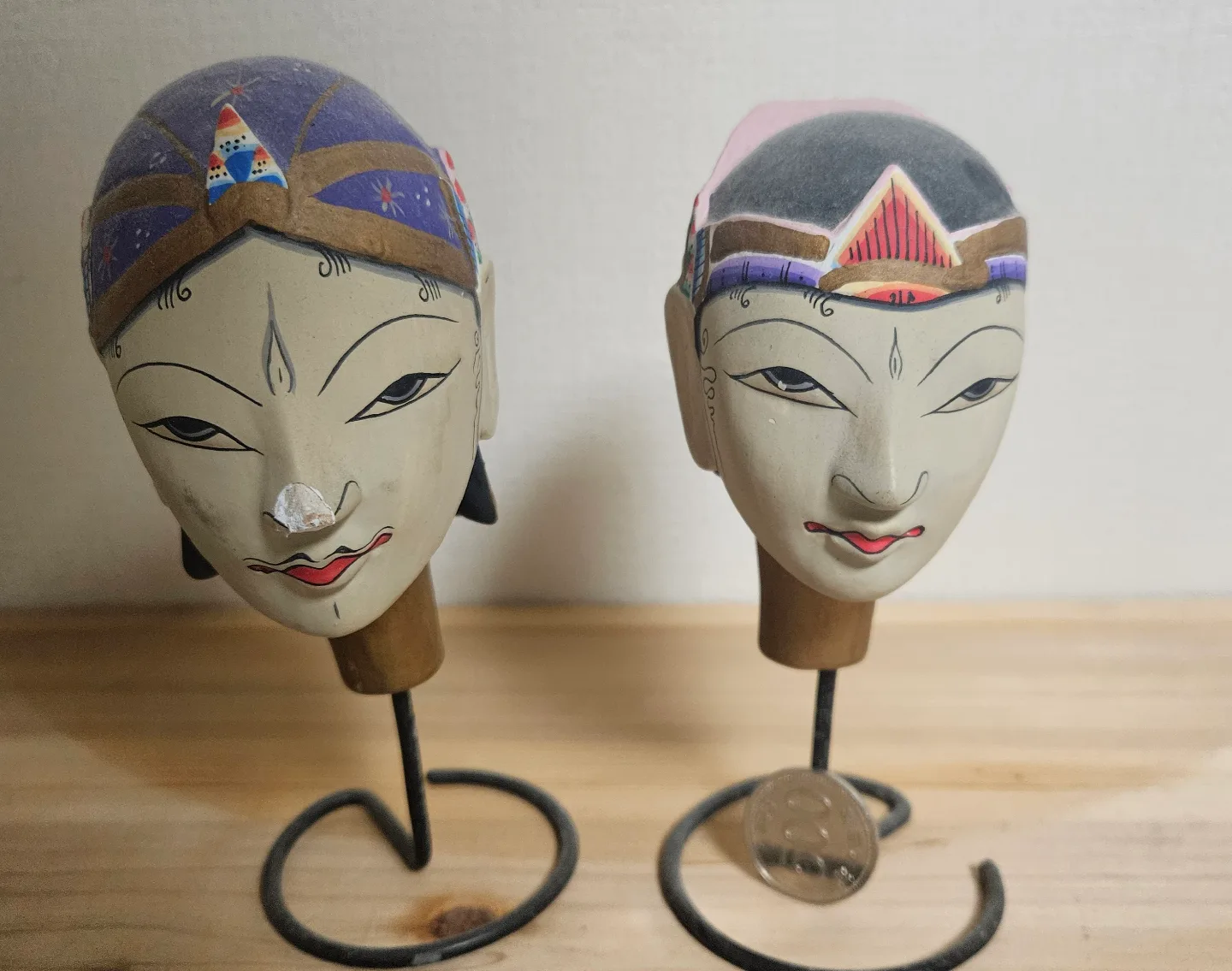 전시용 인도네시아 전통 남녀 인형 중고판매합니다