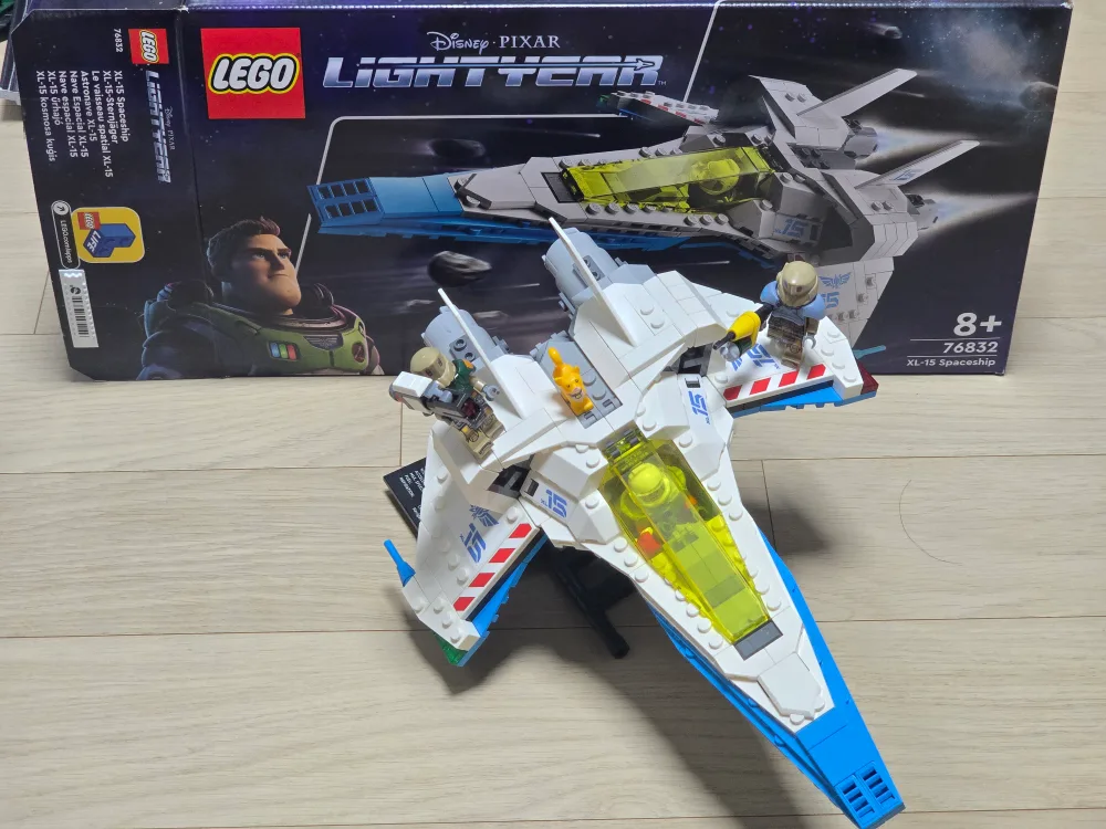 레고 76832 라이트이어 스페이스쉽 1회조립 중고 팝니다.