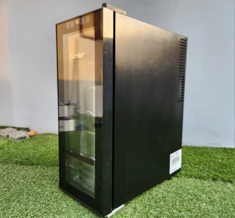 캐리어 미니 와인셀러(12병) 판매합니다. 박스없음