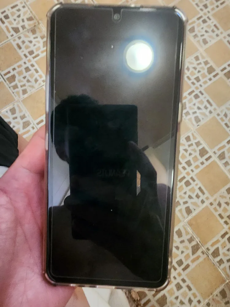 중고 스마트폰 큐51