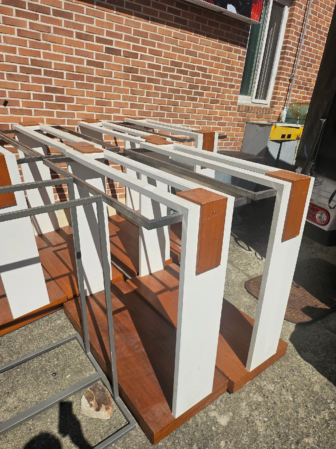 매장 옷거리 중고 행거입니다.