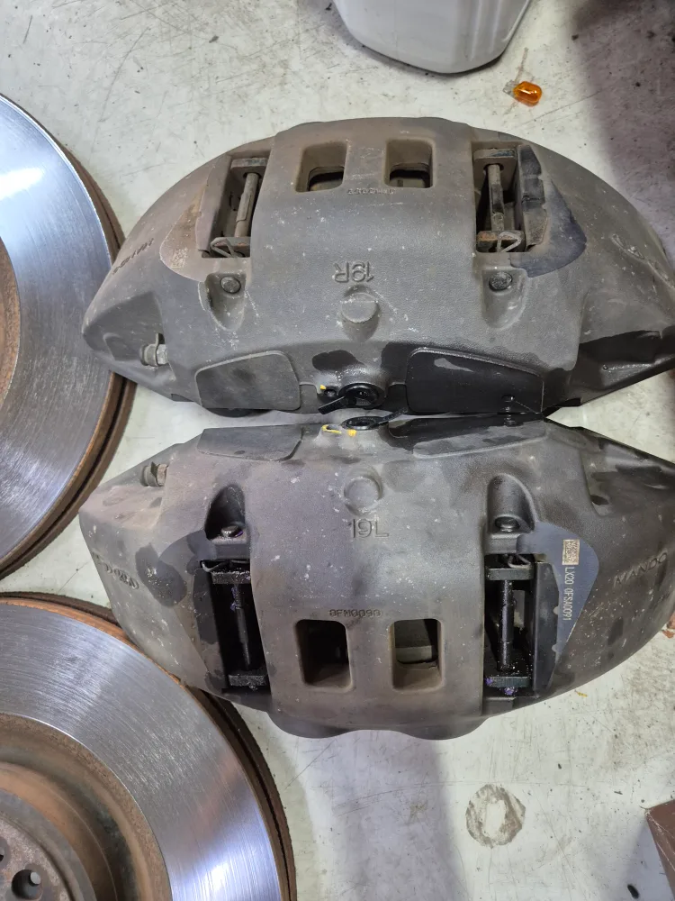 g90 .더k9.더뉴k9 4p.캘리퍼.디스크중고