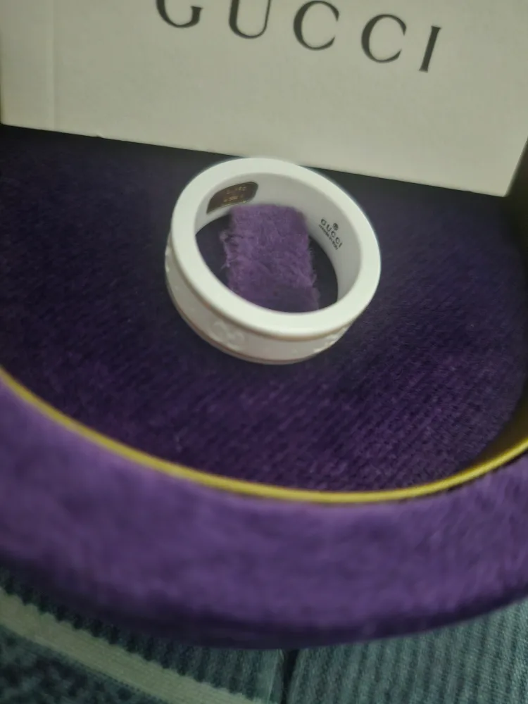 구찌 화이트 세라믹골드 반지 13호 중고판매