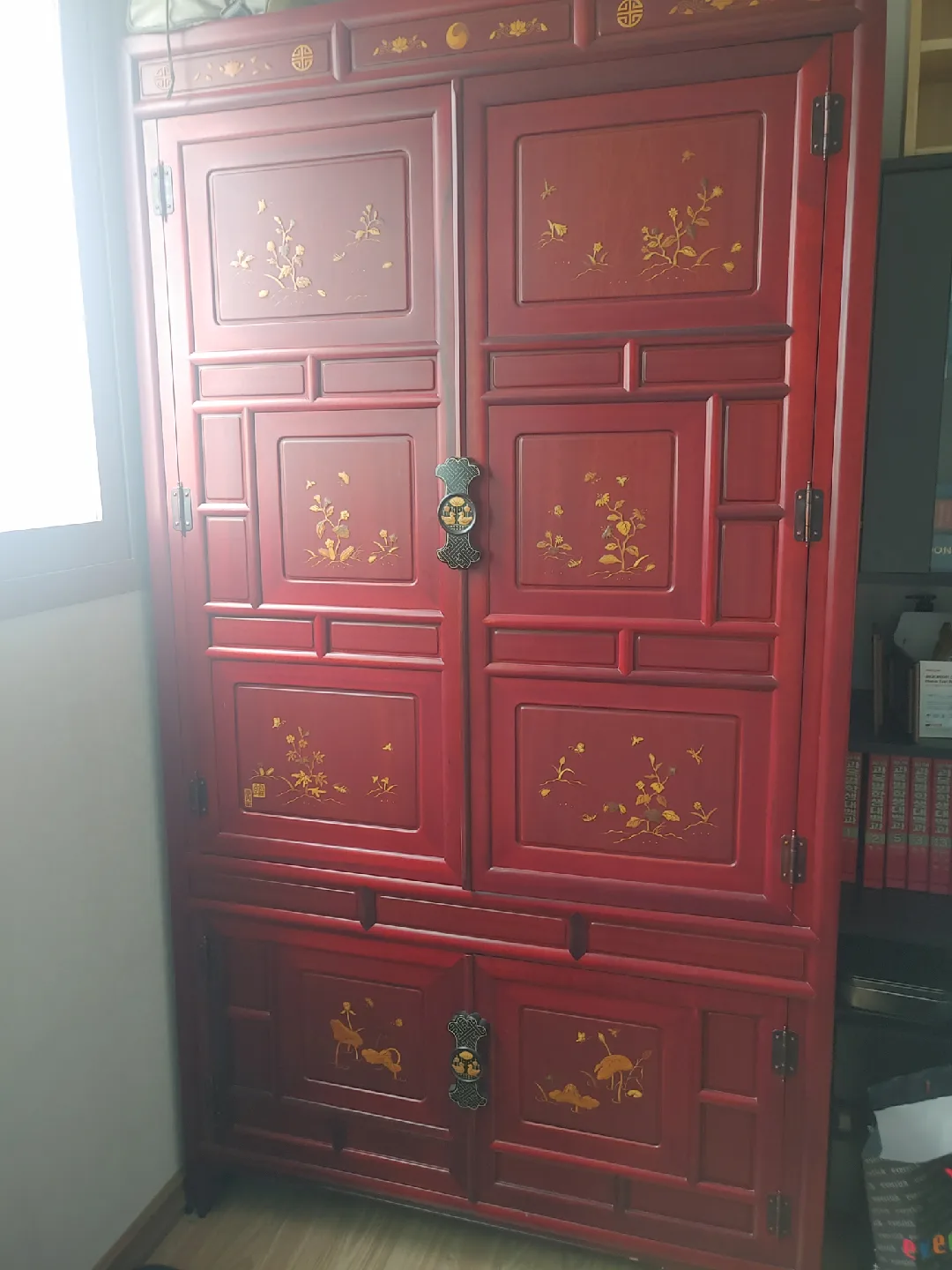 전통 스타일 옷장등