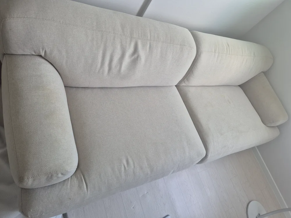 베이지색 중고 소파