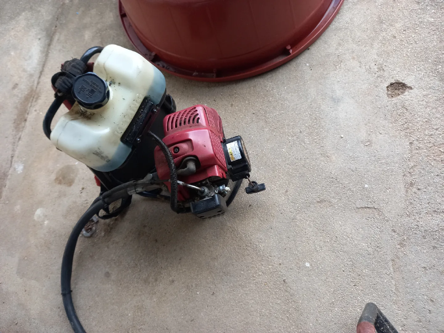 중고 예초기 시동이 안걸리네요