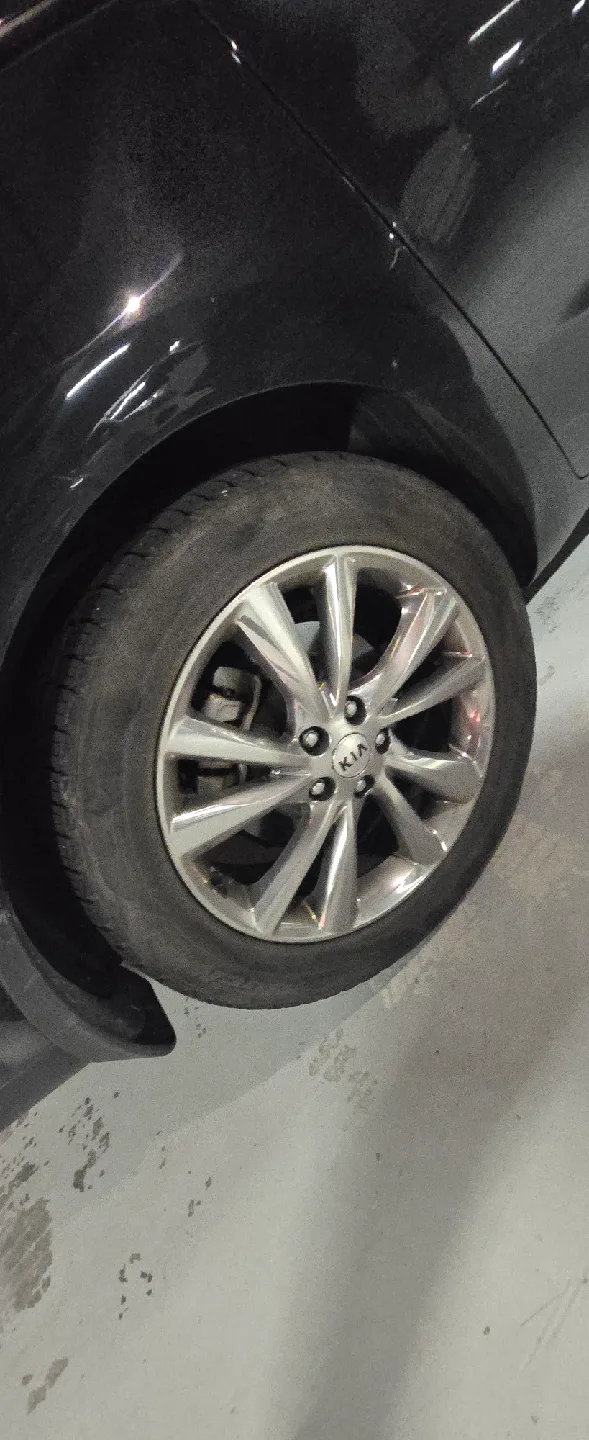 올뉴카니발 19인치 중고 타이어 판매