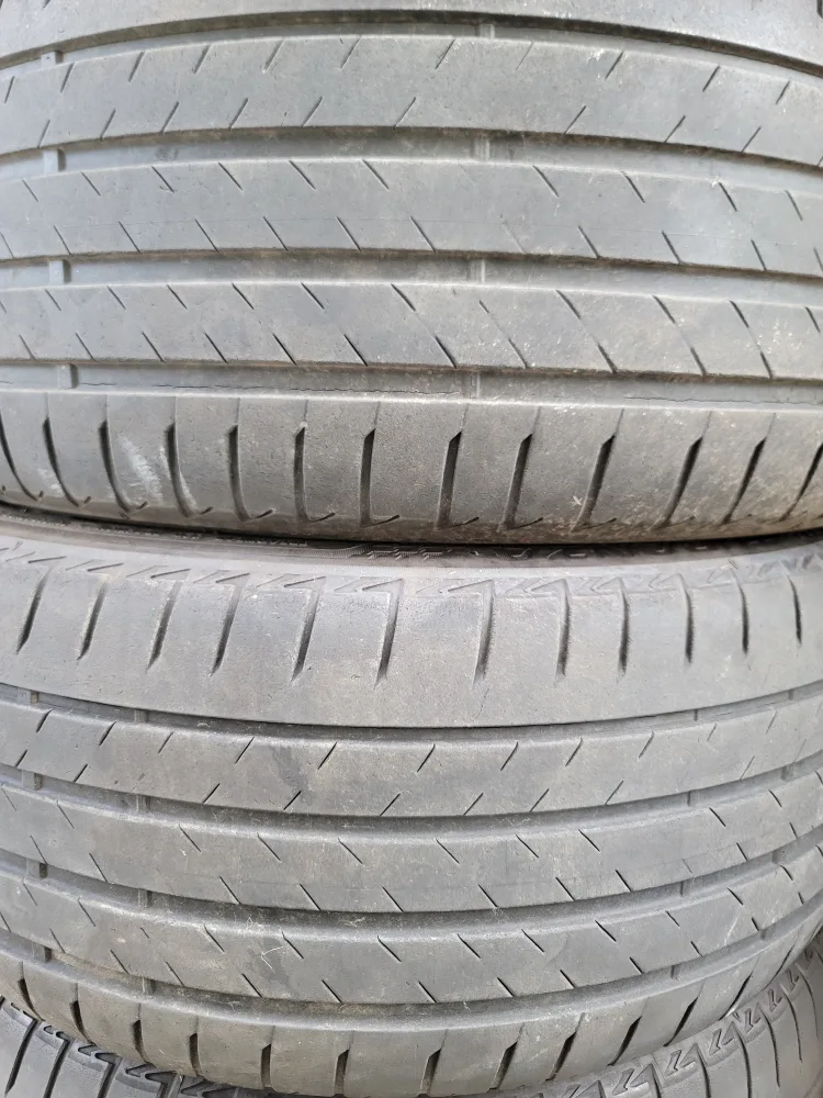 브릿지스톤 255/40R20 중고타이어