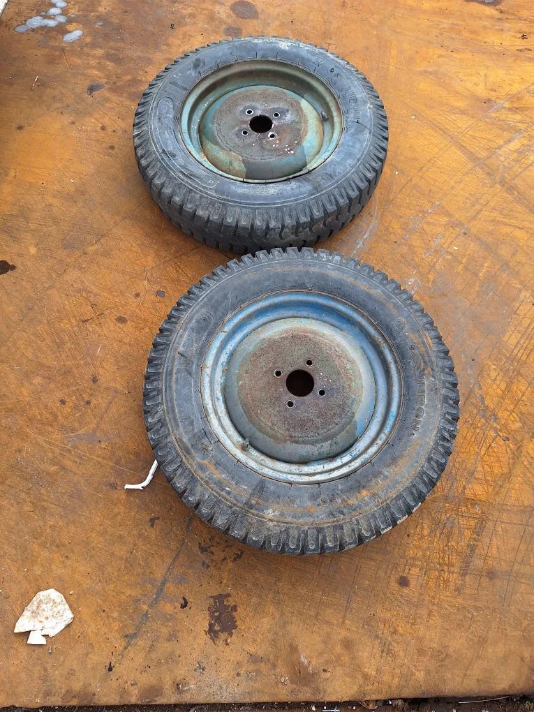 경운기 타이어 2개