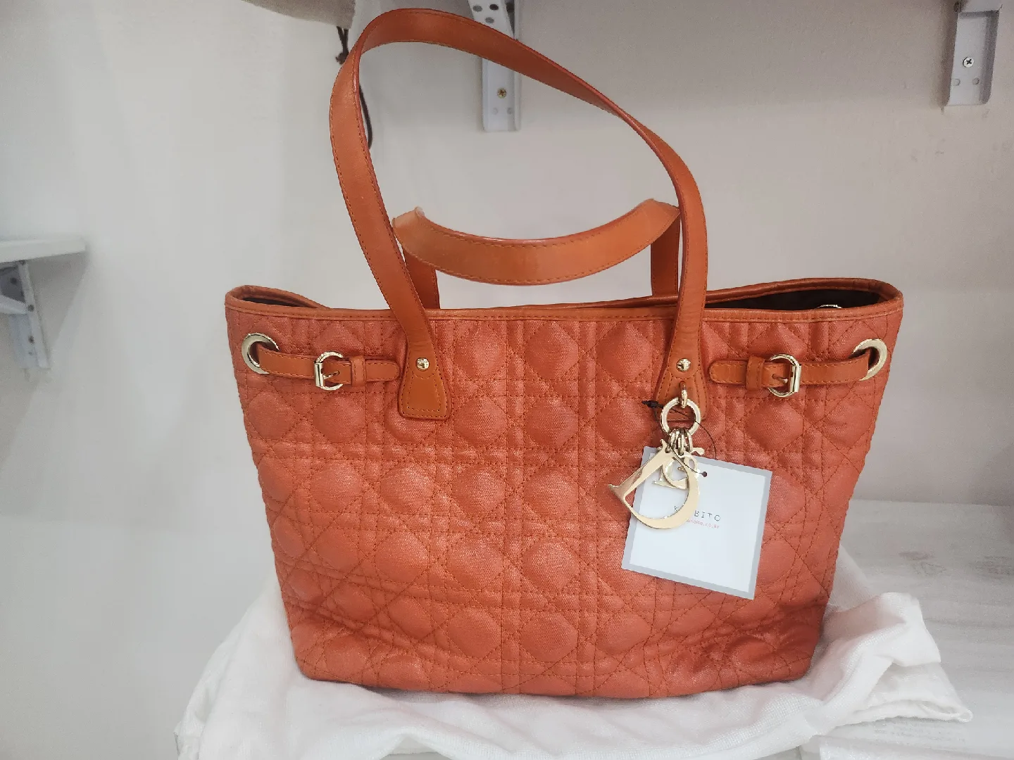 디올 오렌지 까나쥬 토트백. .쇼퍼백.중고정품. 정가650만