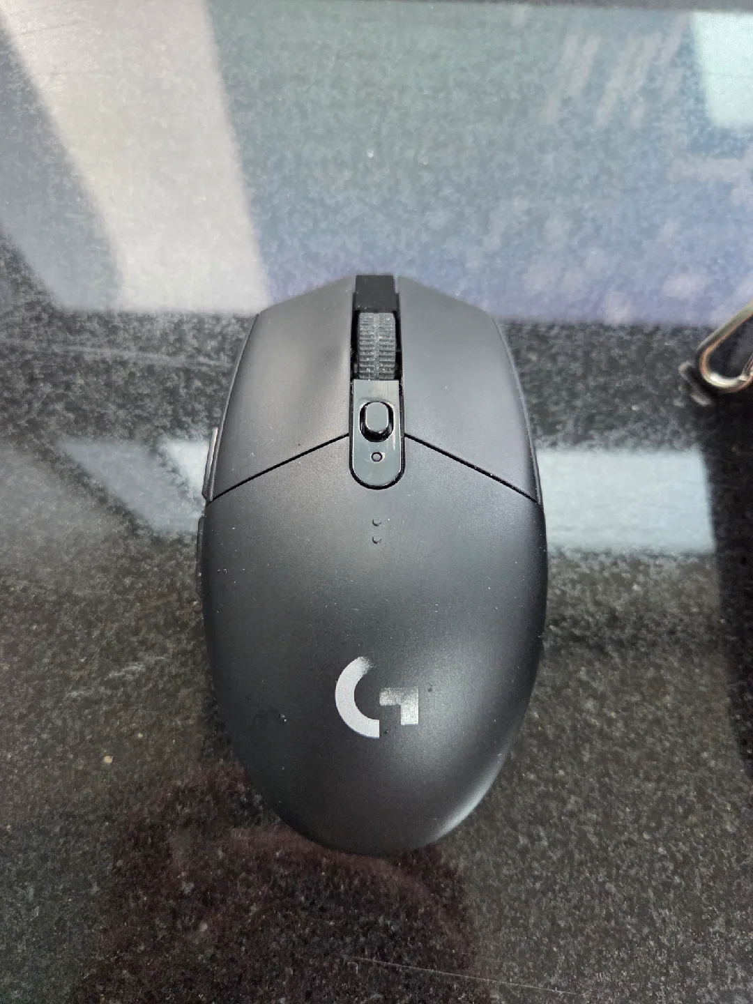 로지텍 G304 무선 마우스