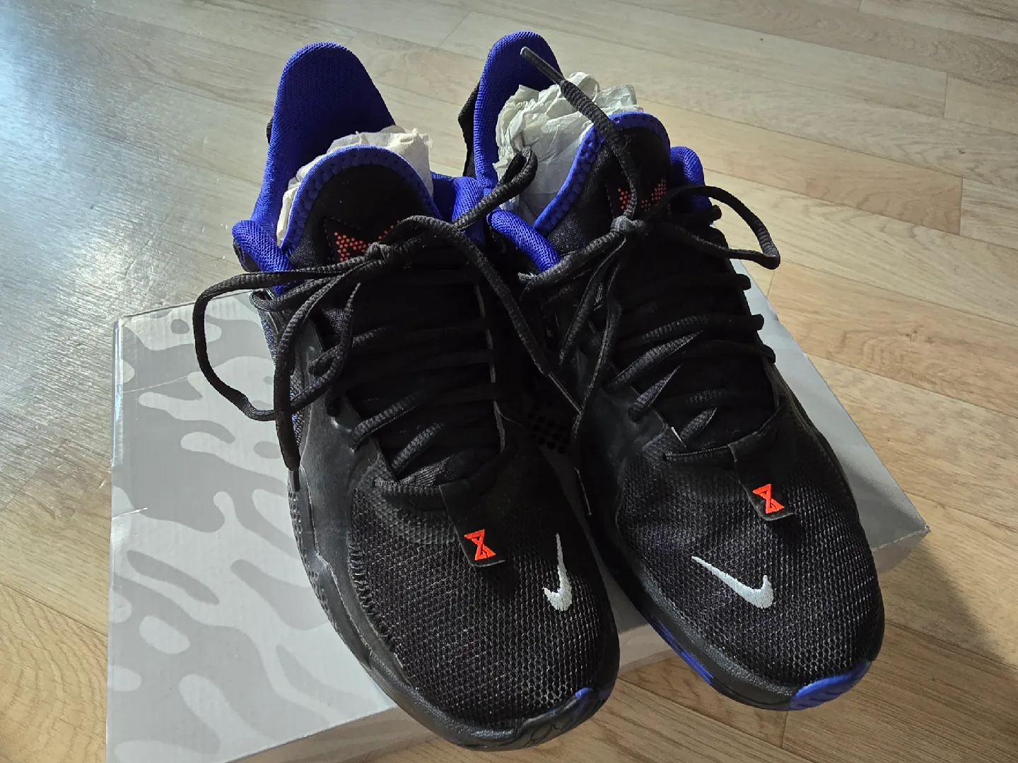 [255]PG5 중고 농구화 팝니다