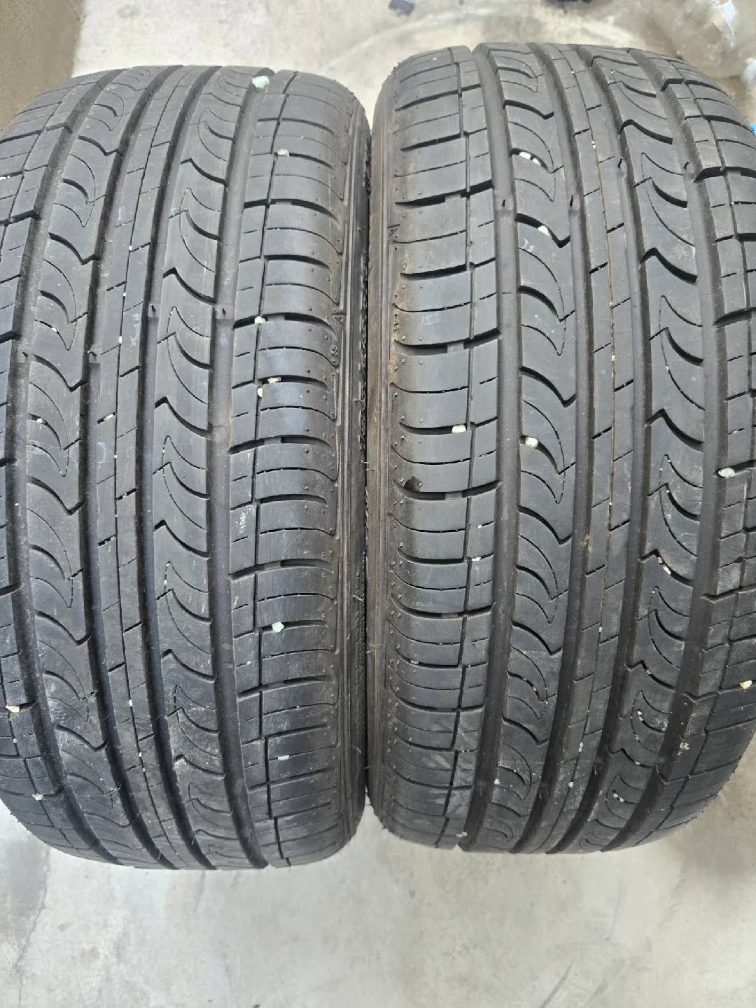 195 45 16 중고타이어 2본판매합니다