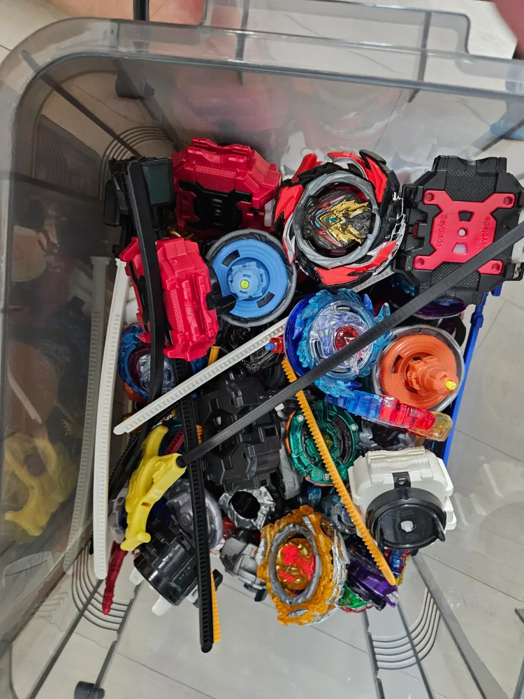 베이블레이드 탑 & 런처 모음