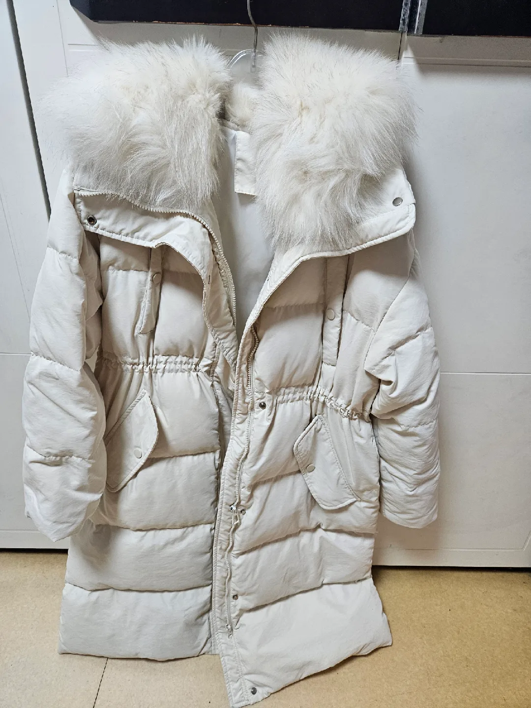 화이트 덕다운 롱패딩