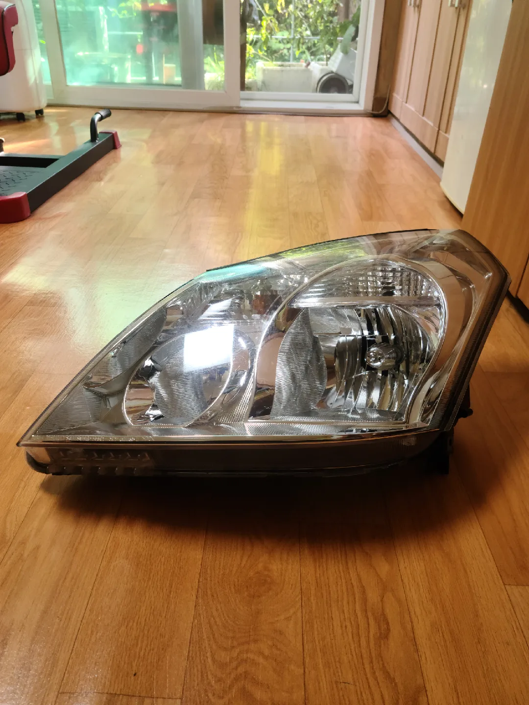 Sm7삼성르노자동차 전조등 운전석쪽  팔아요 자동차중고부품 중고부속