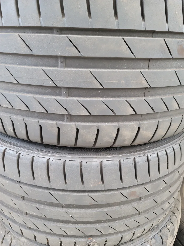 ECSTA 타이어 245/35 ZR18 중고타이어