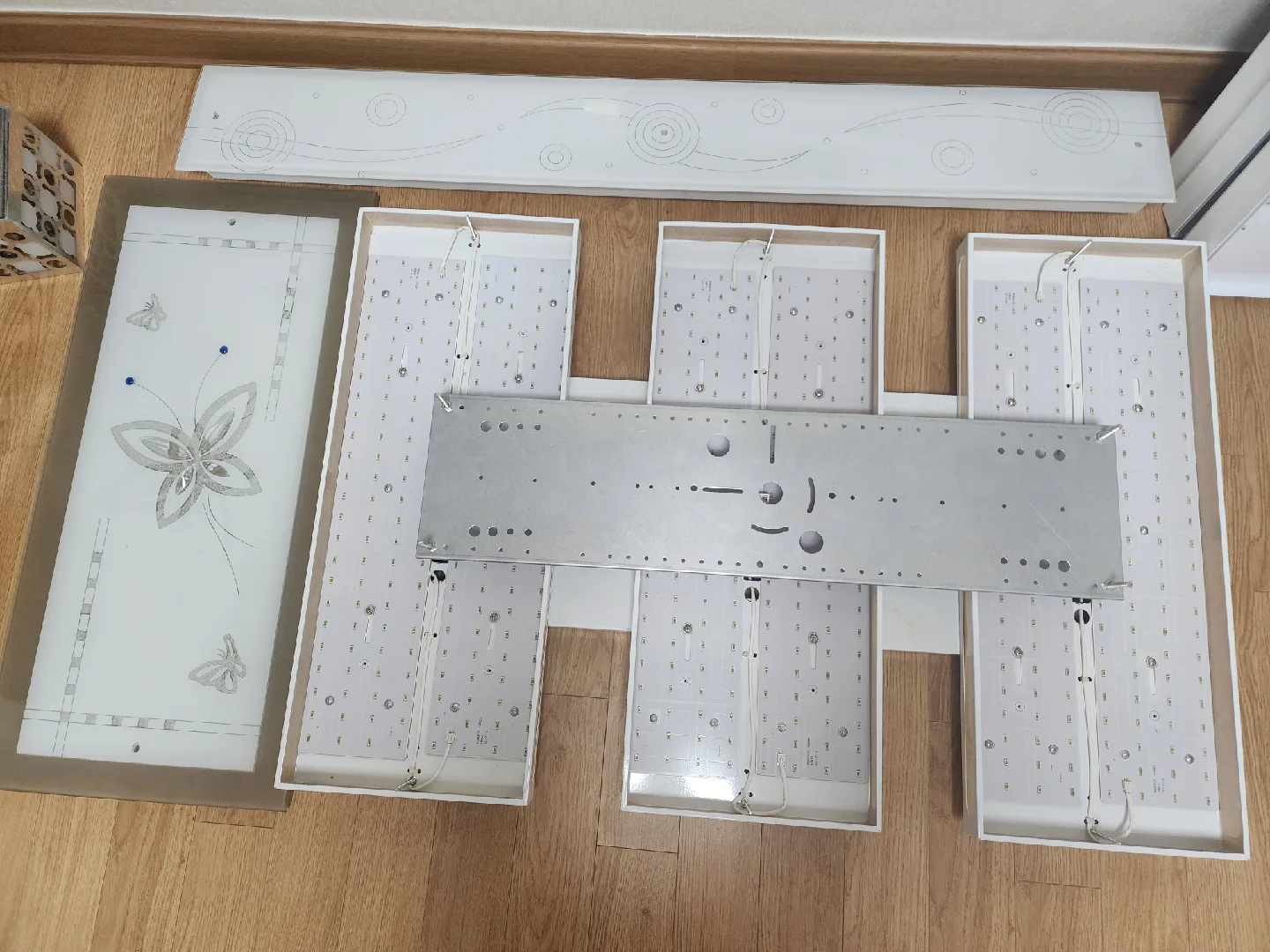 중고 led 전등 및 전구 조명 일괄판매(거실,방,주방,베란다,벽)