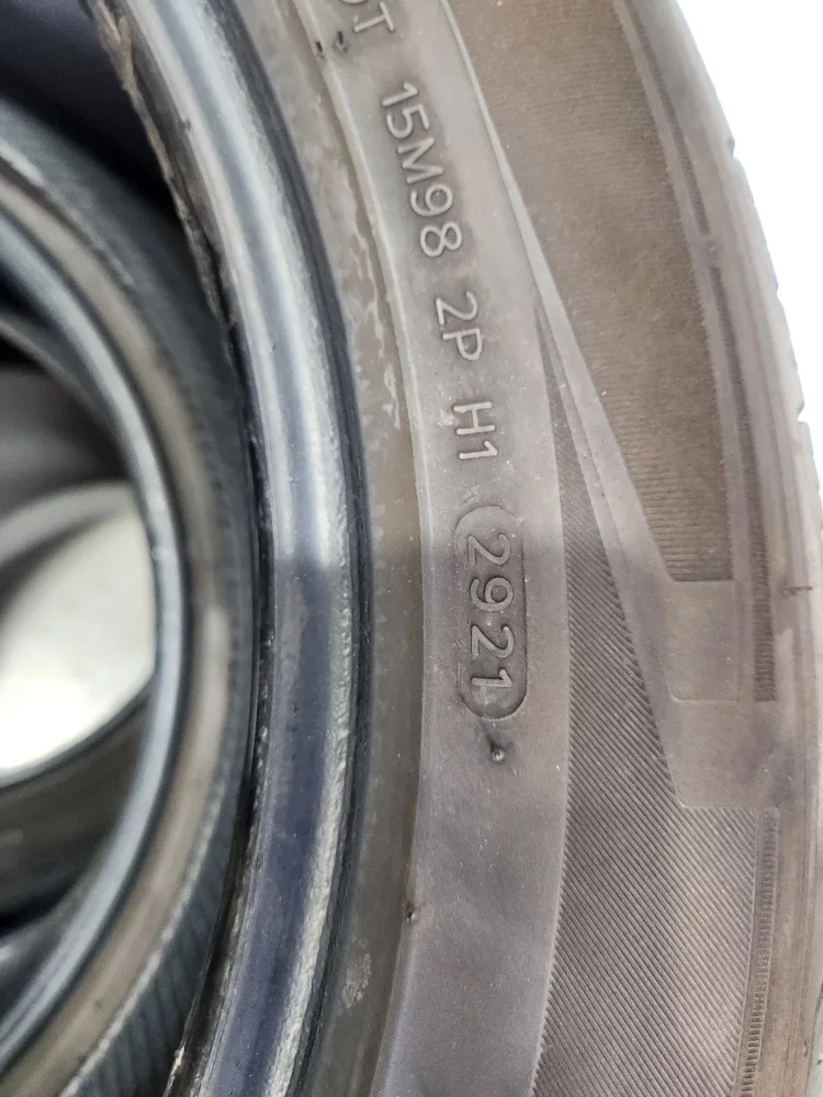 235 55 19 중고 한대분