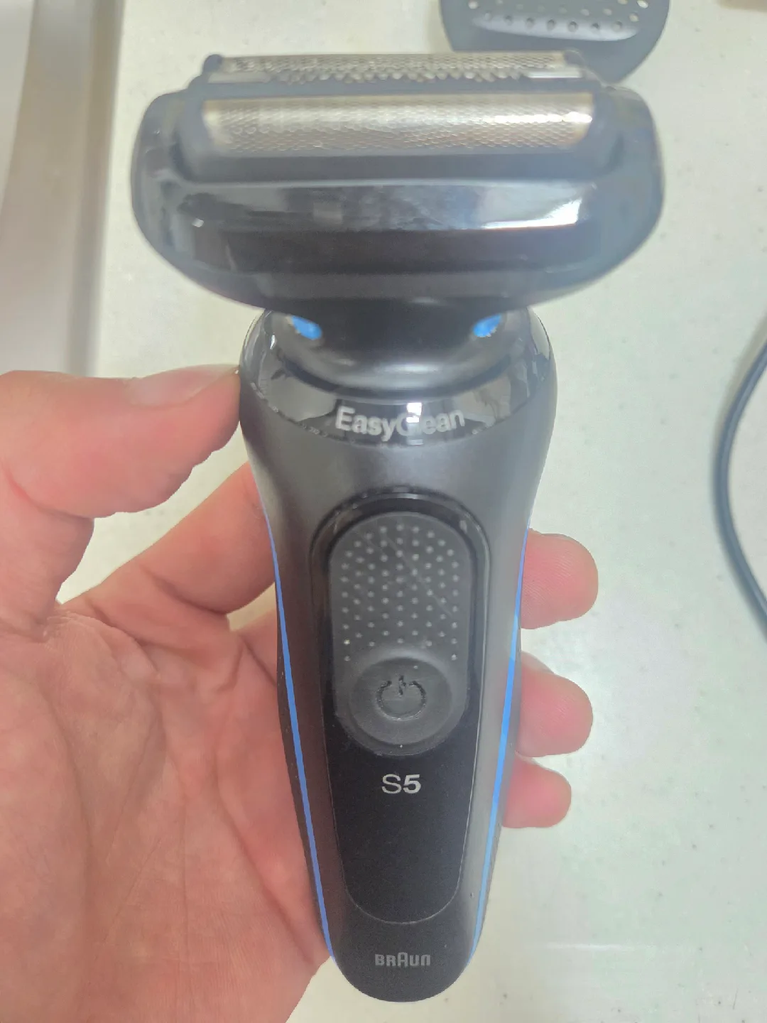 브라운 EasyClean S5 전기면도기