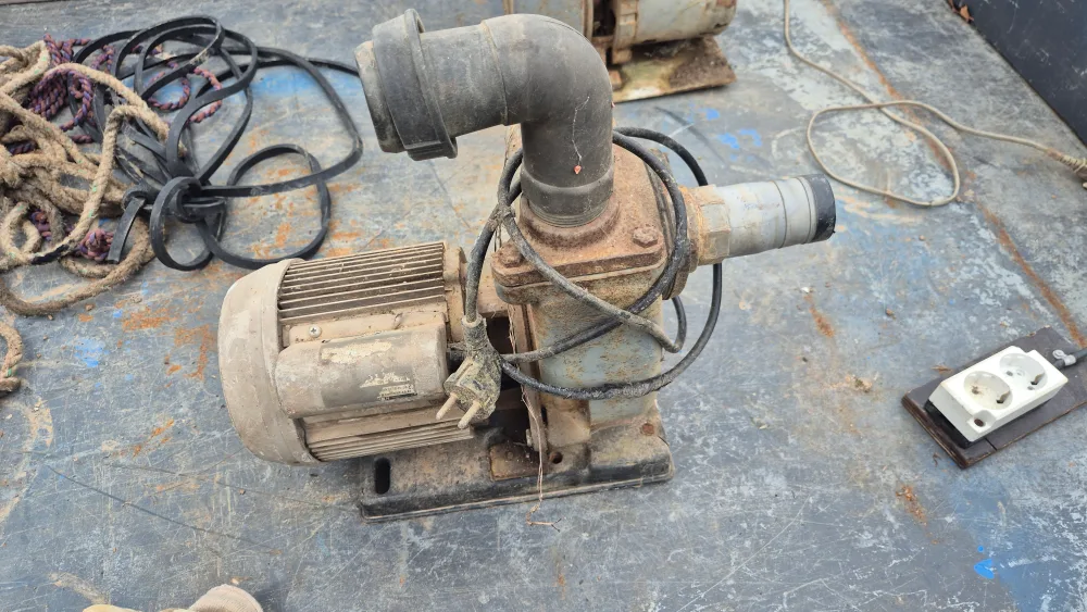 중고 투인치 양수기