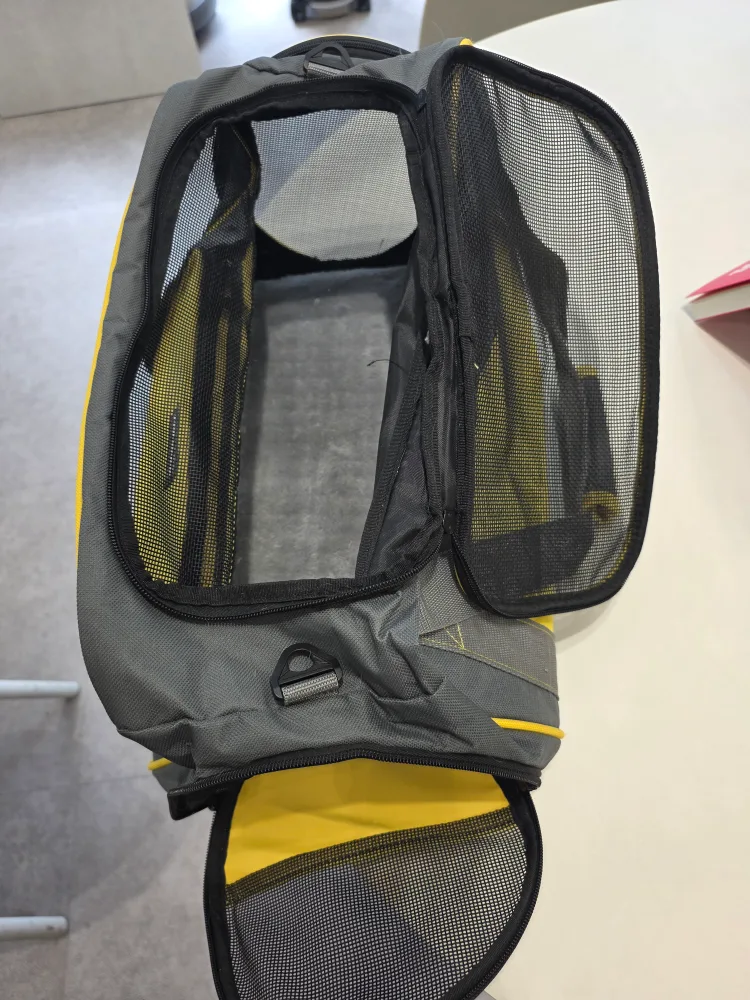 OKMEE 반려견.반려묘~이동 가방~중고~1번 병원에 갈때사용 했습니다