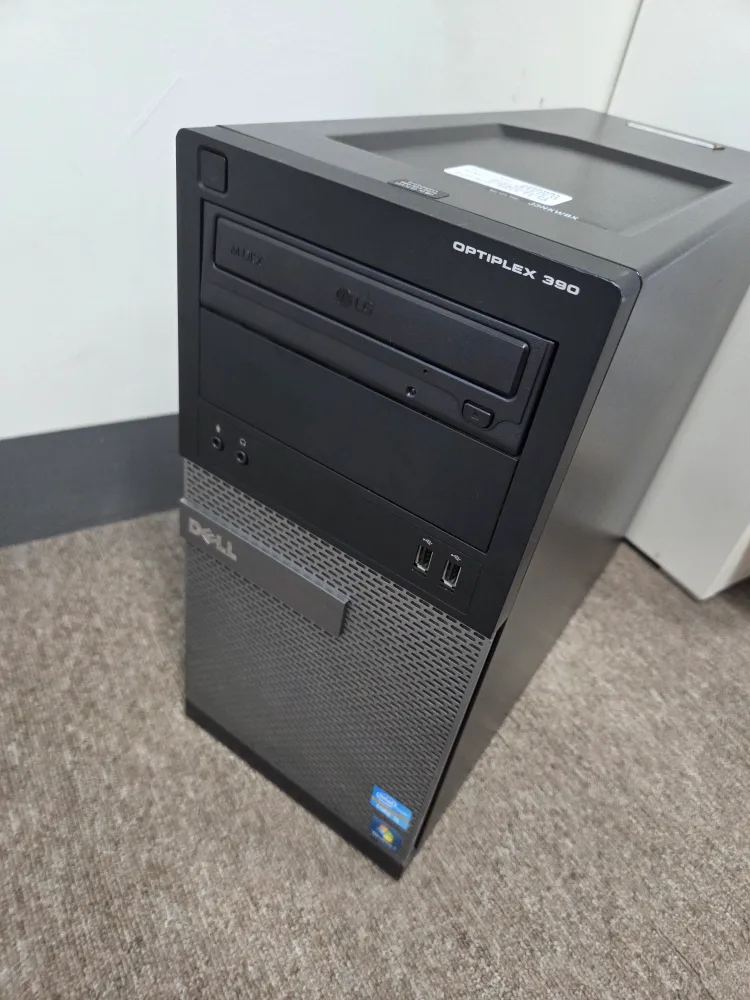 Dell OptiPlex 390 데스크탑 컴퓨터