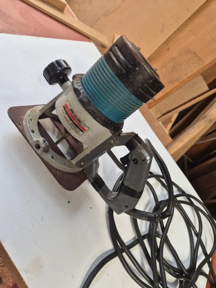 마끼다 3600H 전동 루터판매.