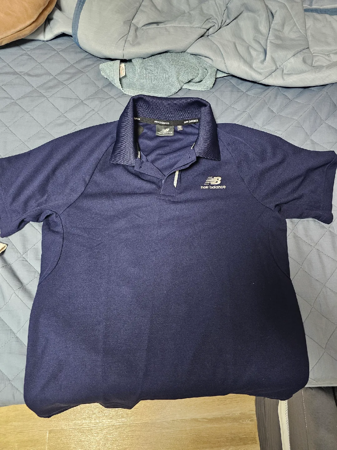 뉴발란스 남색 반팔 카라티(90) 팝니다