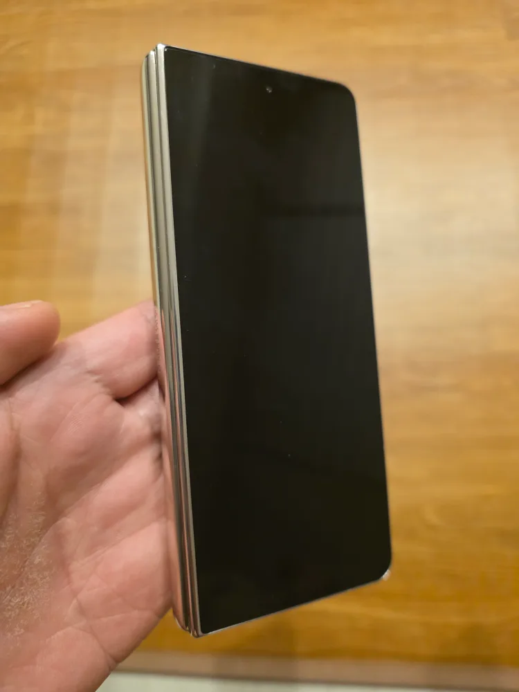 중고 갤럭시 폴드4 크림 512