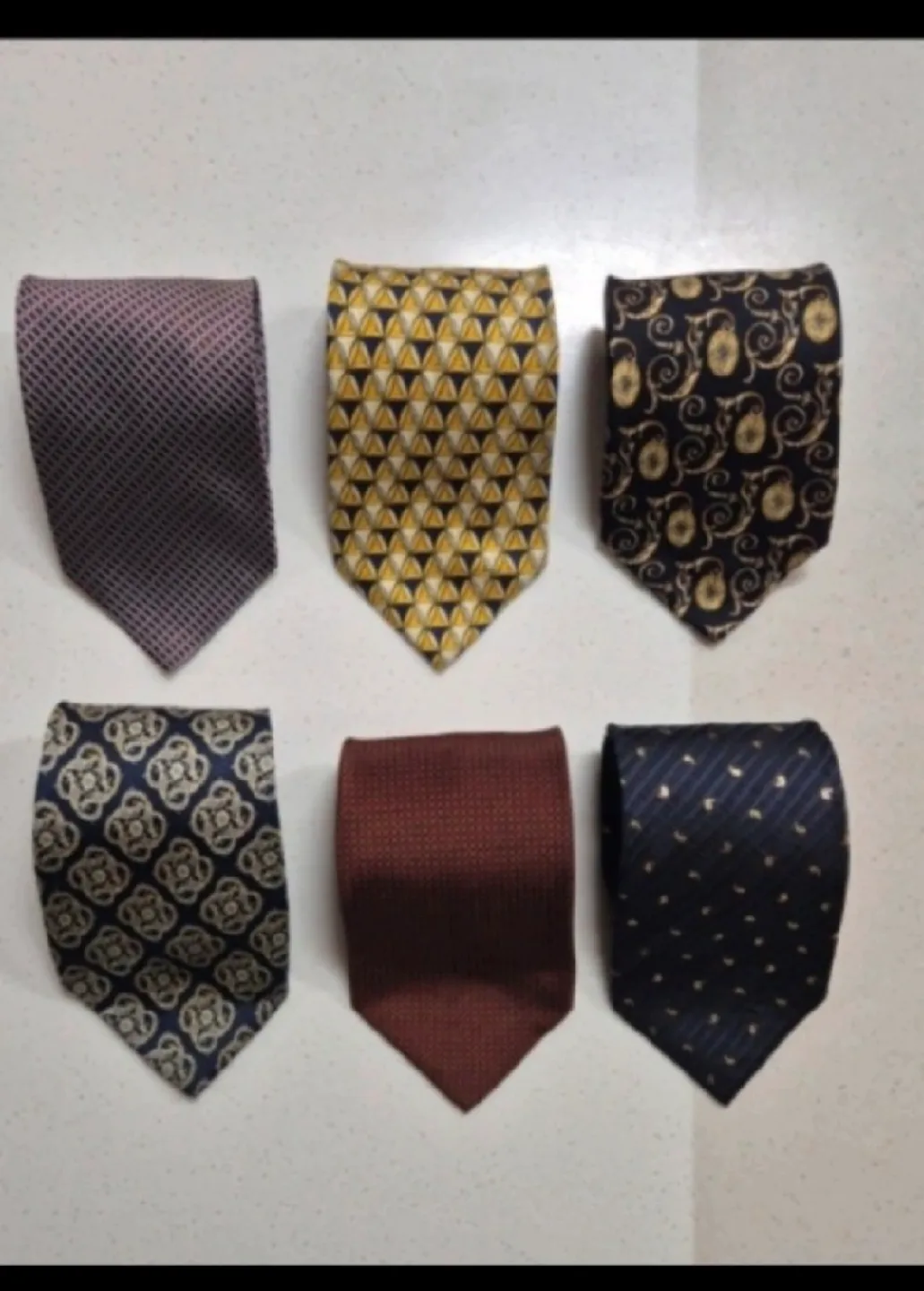발렌티노, 웅가로, 피에르가르뎅등 넥타이