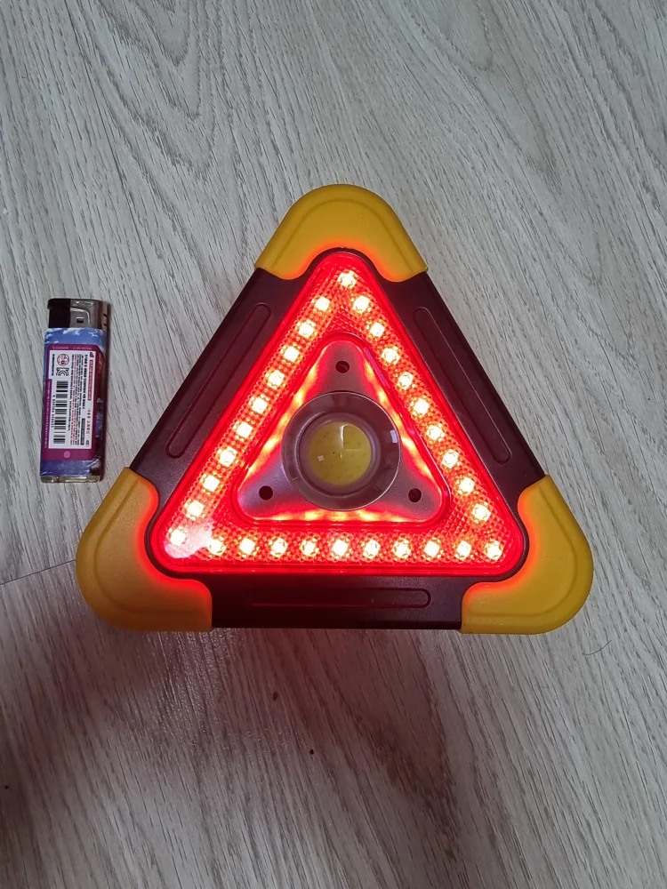 충전식 안전 삼각대 태양열 충전겸용(중고임)