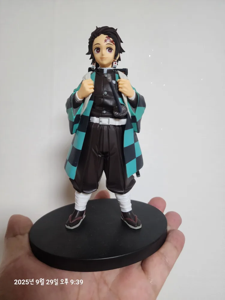 귀멸의칼날 피규어 반프 탄지로 중고.박스없음