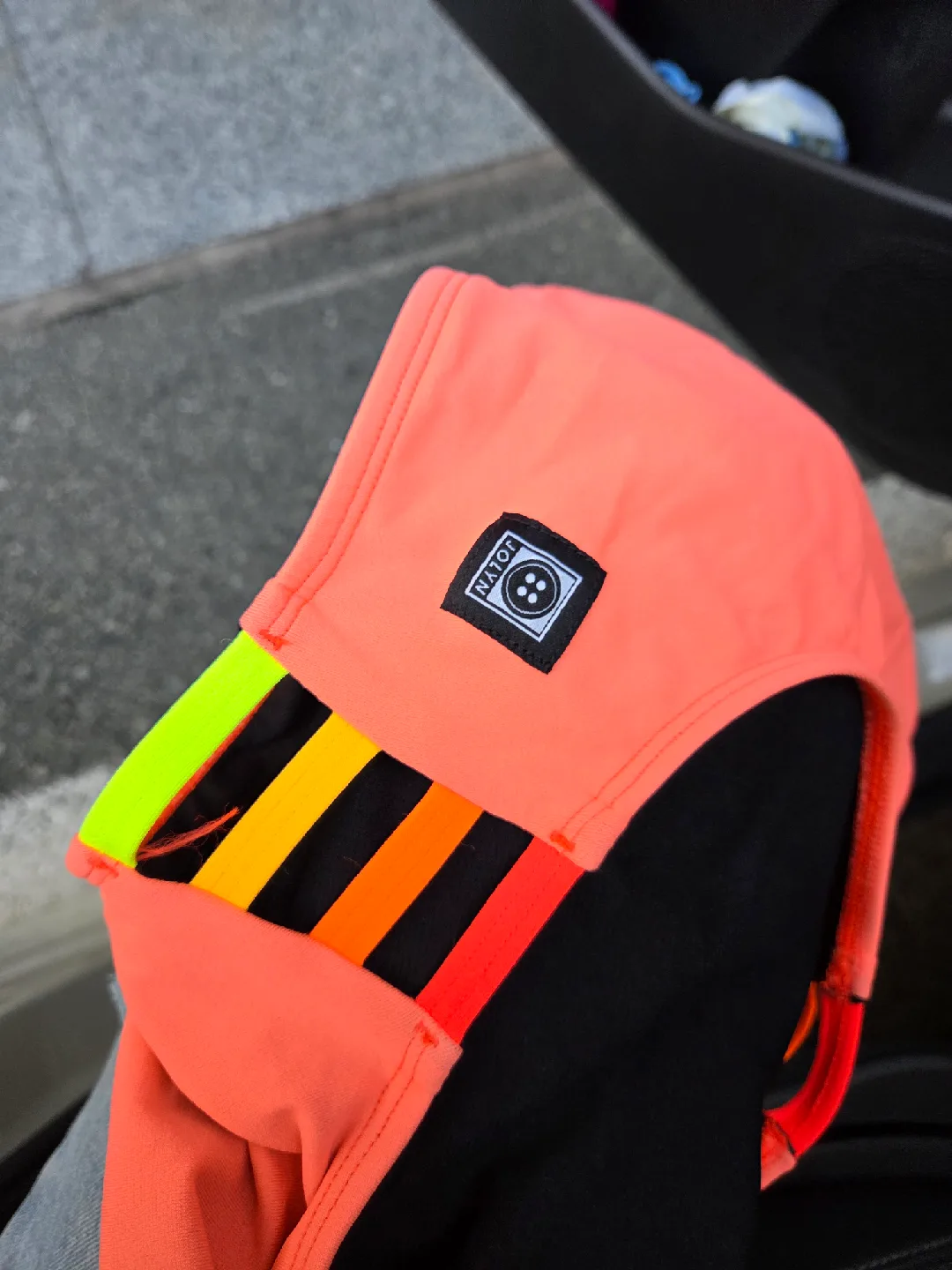 졸린 개빈 형광 코랄 수영복