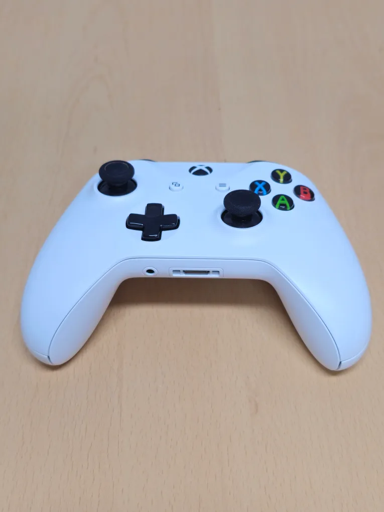 Xbox 무선컨트롤러? 판매합니다. 중고제품